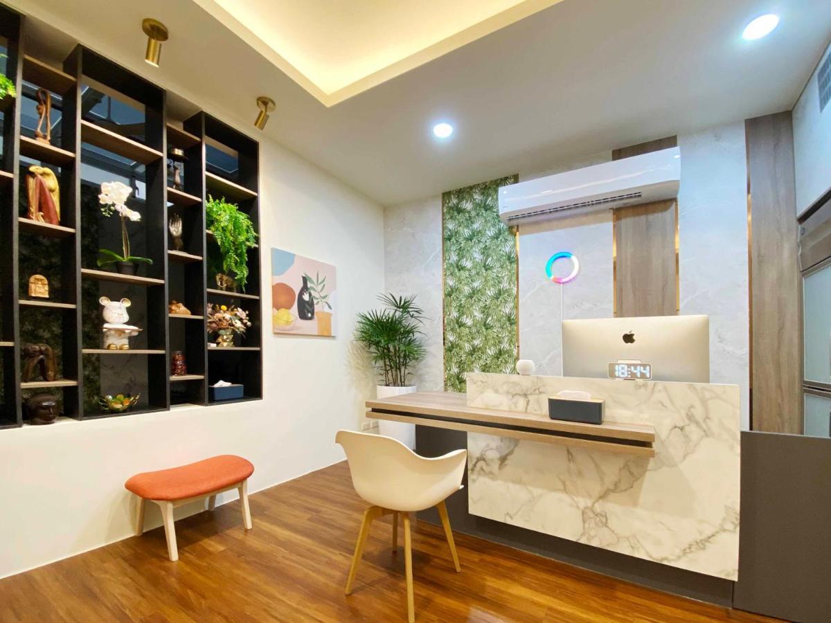 1881 Ya Ka Hostel ไถหนาน ภายนอก รูปภาพ